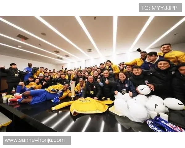 精彩对决直播恒大与申花巅峰之战共同见证足球盛宴