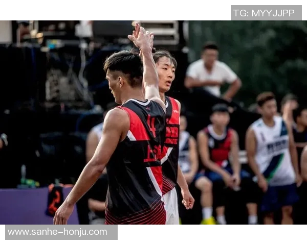 毒蛇与盐湖城星光的激烈对决揭示篮球赛场的荣耀与挑战 毒蛇与盐湖城星光的激烈对决揭示篮球赛场的荣耀与挑战