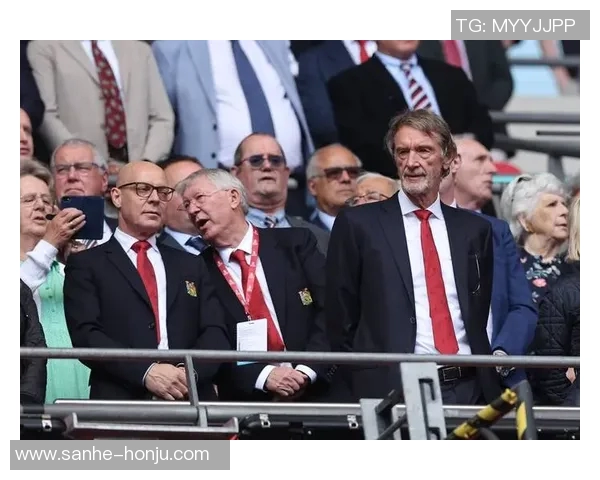 比利亚雷亚尔迎战明斯克迪纳摩强强对决引发球迷热情期待