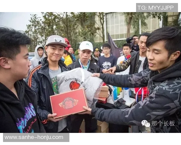 广州滑板队在马拉松大满贯中的团队协作表现深度解析与点评