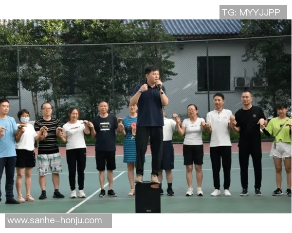 上海篮球队的团队协作之道:团结拼搏铸就辉煌成就 上海篮球队的团队协作之道:团结拼搏铸就辉煌成就